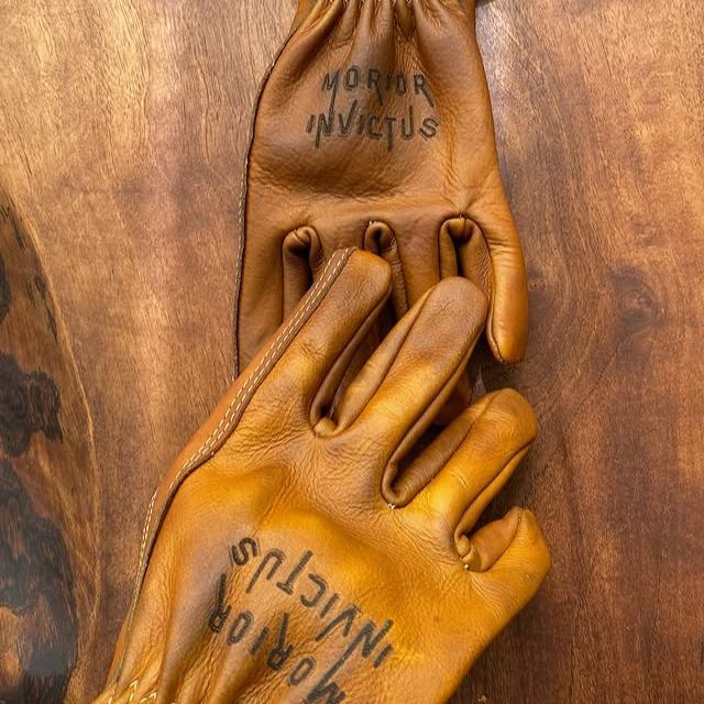 Rintage-Inspired Classic Everyday Style Gloves