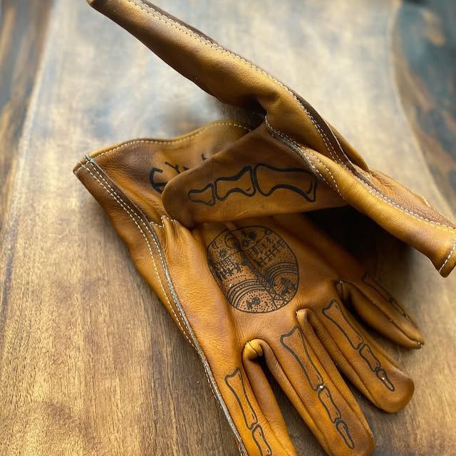 Rintage-Inspired Classic Everyday Style Gloves