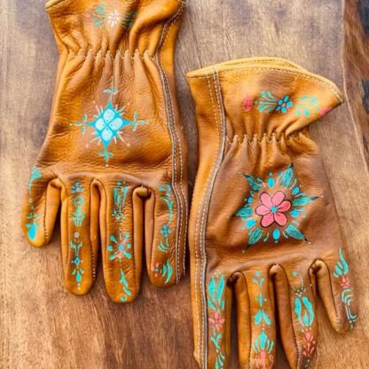 Rintage-Inspired Classic Everyday Style Gloves