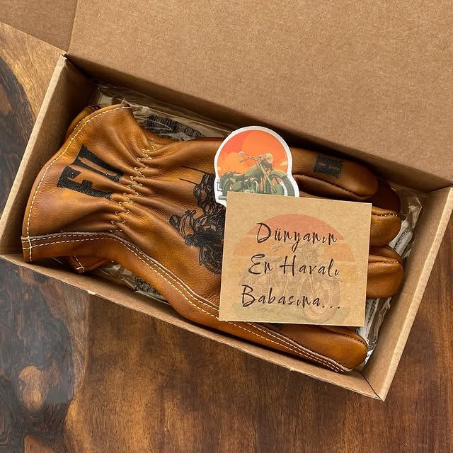 Rintage-Inspired Classic Everyday Style Gloves