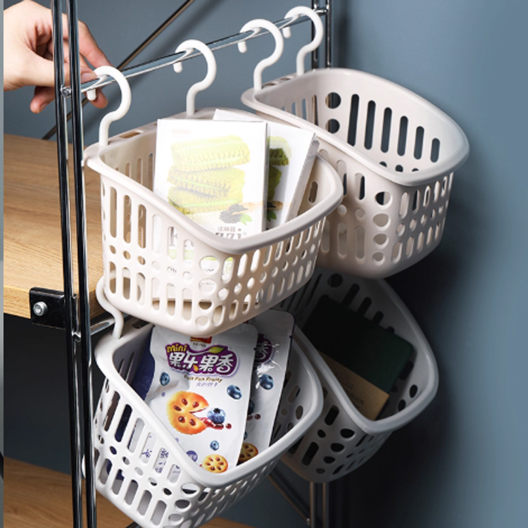 Hooked hanging storage basket