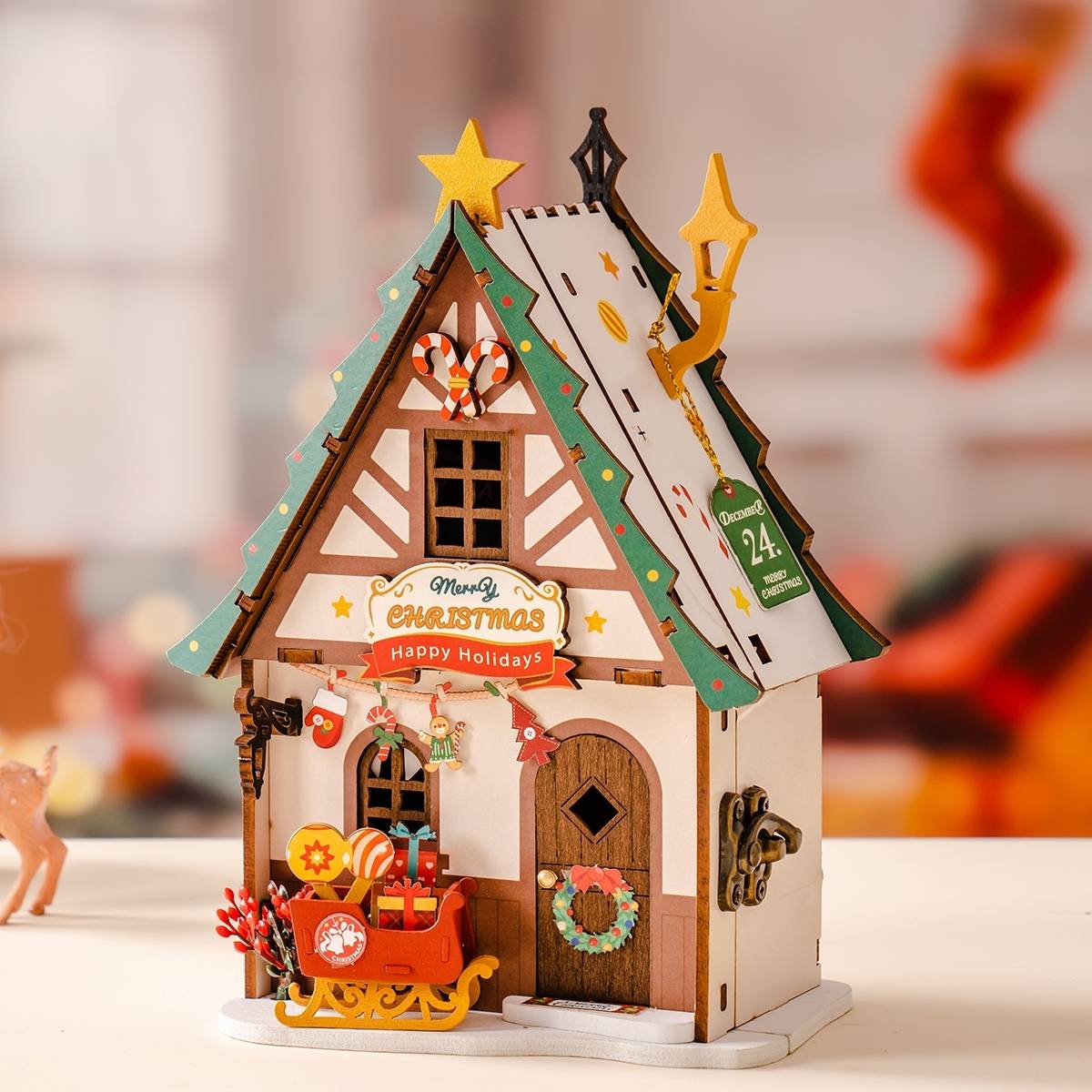 Twinkling Christmas House DIY Miniature House Kit – Festive Miniature Holiday Home Decoration