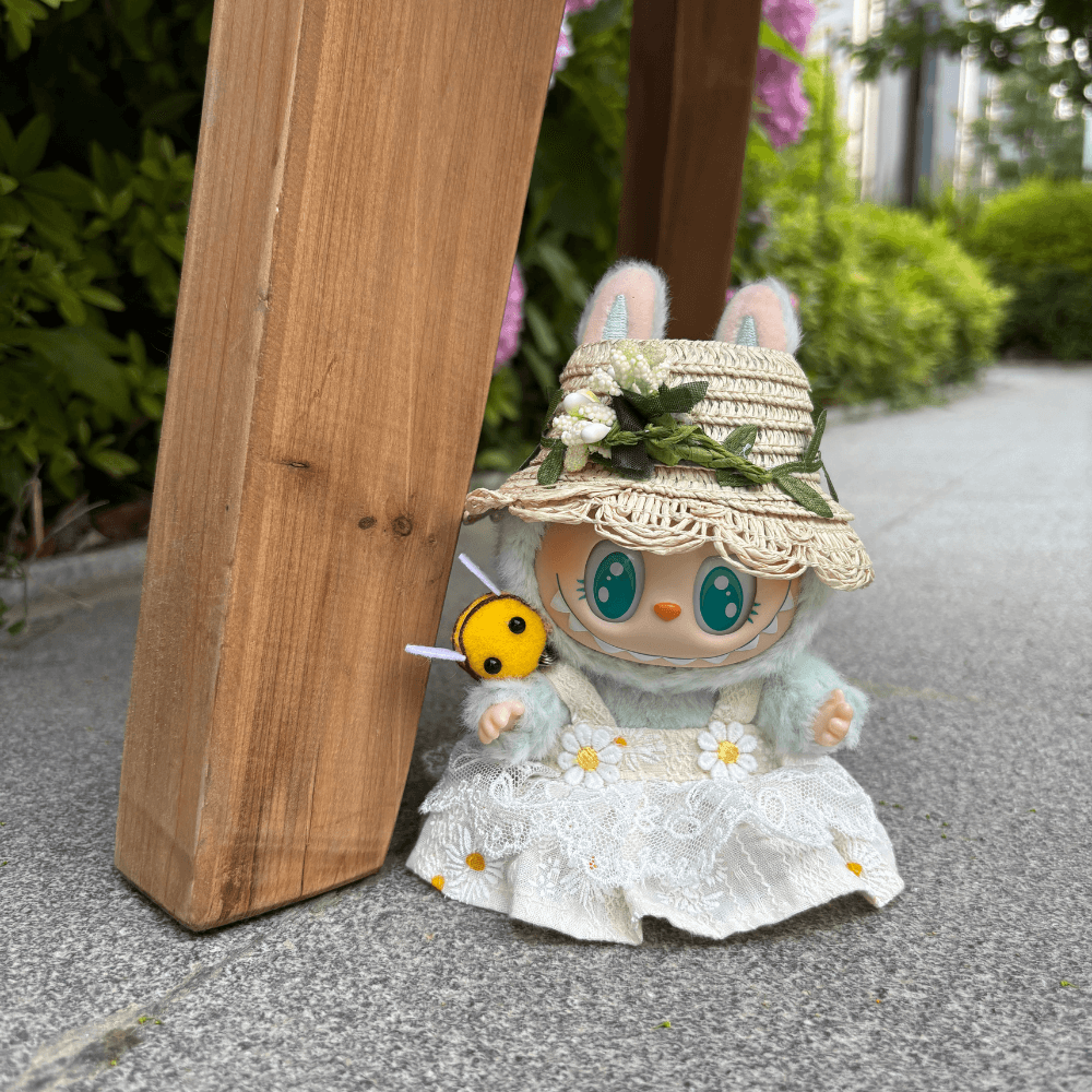 Garden Bee Dress 3-Piece Set – Floral Dress, Straw Hat & Cute Bee Pin Labubu Fashion Dress-Boobulo