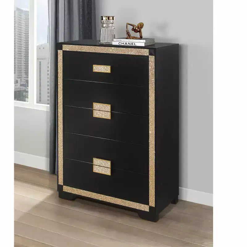HomeStock 20.25 in.H Chip Board Horizontal Dressers with 4 - Drawers in Black