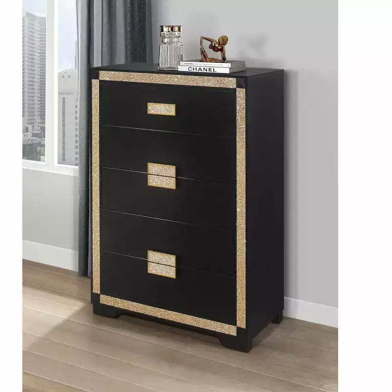HomeStock 20.25 in.H Chip Board Horizontal Dressers with 4 - Drawers in Black