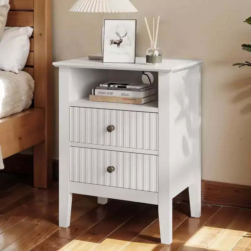 Heynemo Nightstand with Charging Station, Modern Side Table with 2 Drawers & Storage Shelf, Wood End Table with USB Ports & Outlets, Bedside Table