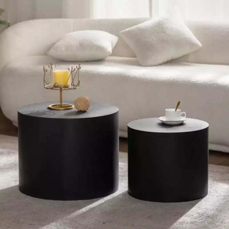 Set of 2 Round Nesting Coffee Tables with Space-Saving Design for Living Room or Bedroom