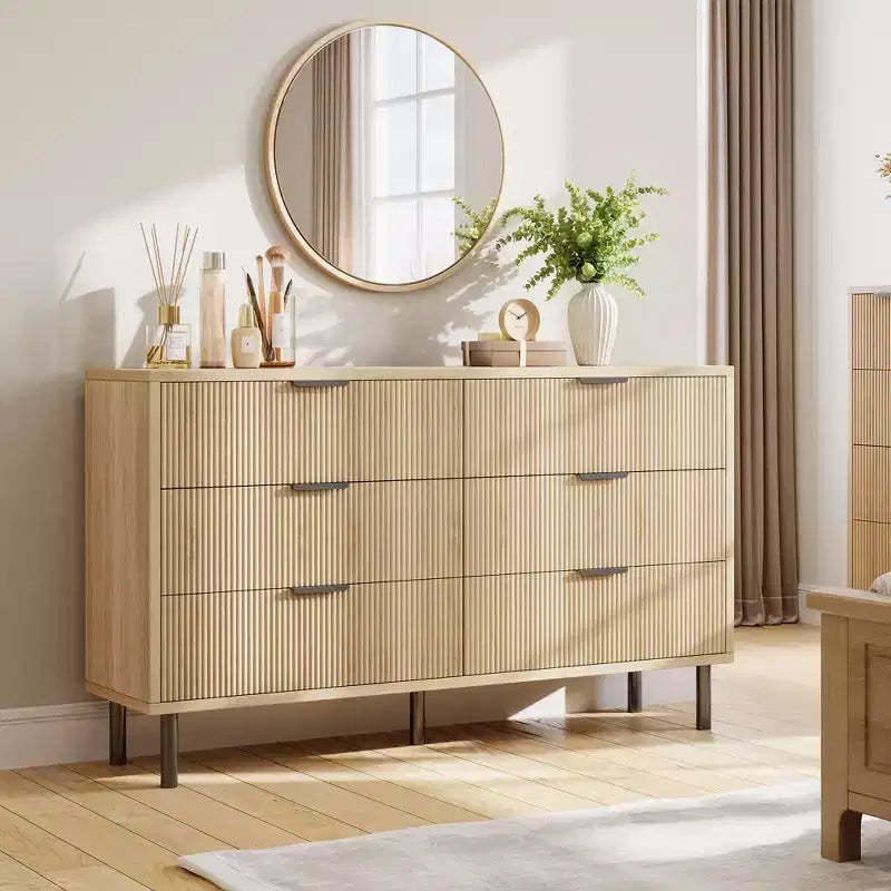 Modern fluted wooden chest of drawers - 6 wide drawers - Anti-tip design and metal legs - Elegant handles - Perfect for bedroom, living room
