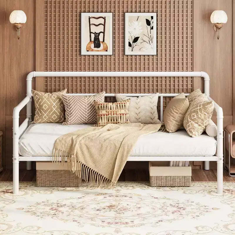 GustoWave Twin Metal Daybed With Classic Headboard, Sofa Bed For Versatile Spaces - White