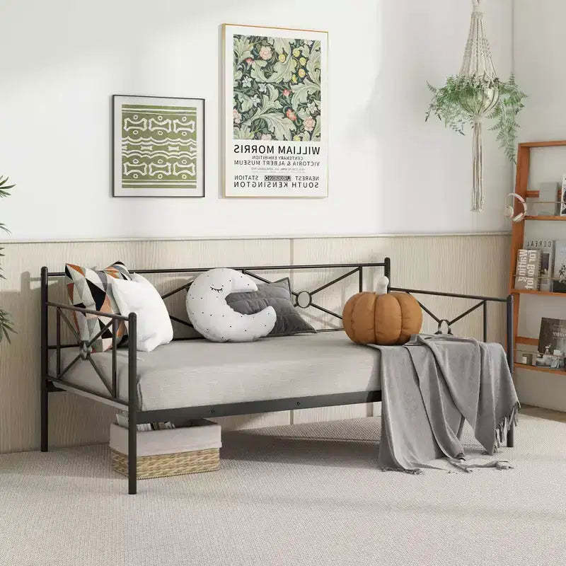 Costway Twin Metal Daybed Frame with Slats Classic Mattress Foundation Bed Sofa White\Black