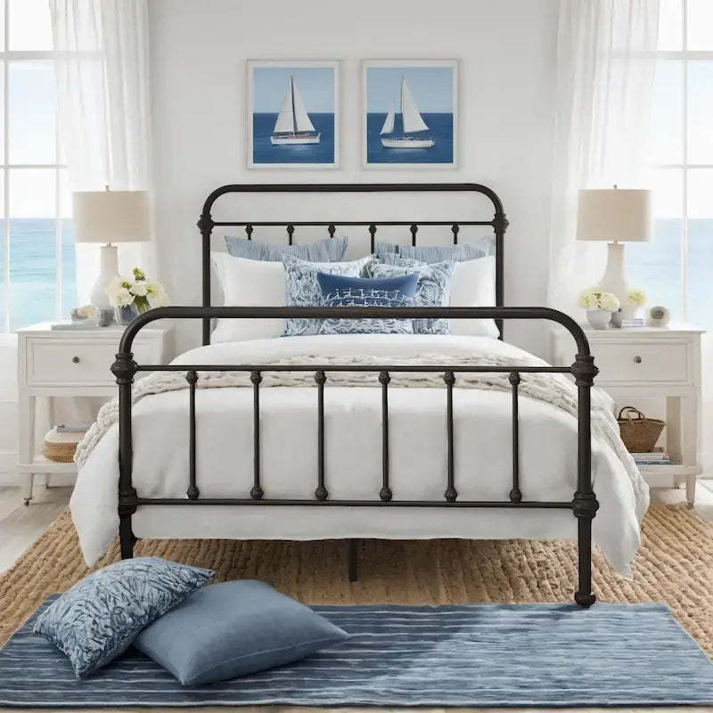Vilnius Antique Graceful Victorian Iron Metal Bed