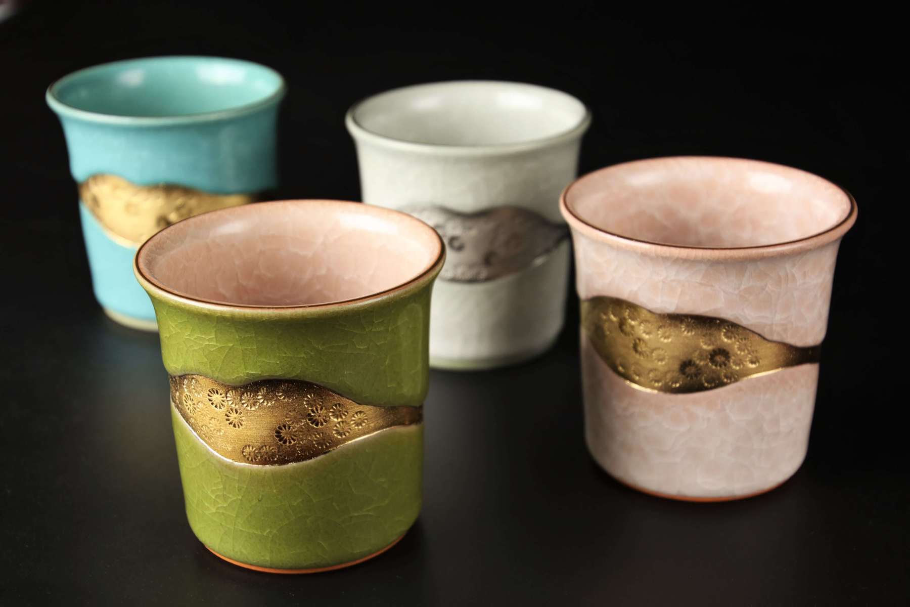 Gold and Silver Ice-Crack Cup