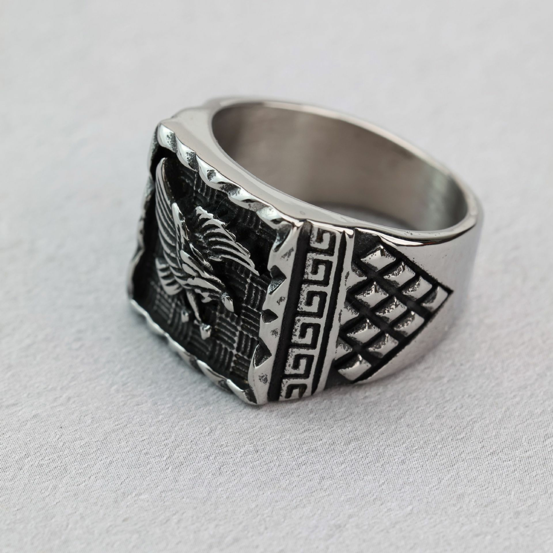 Solid Eagle King Ring-stylishnooks