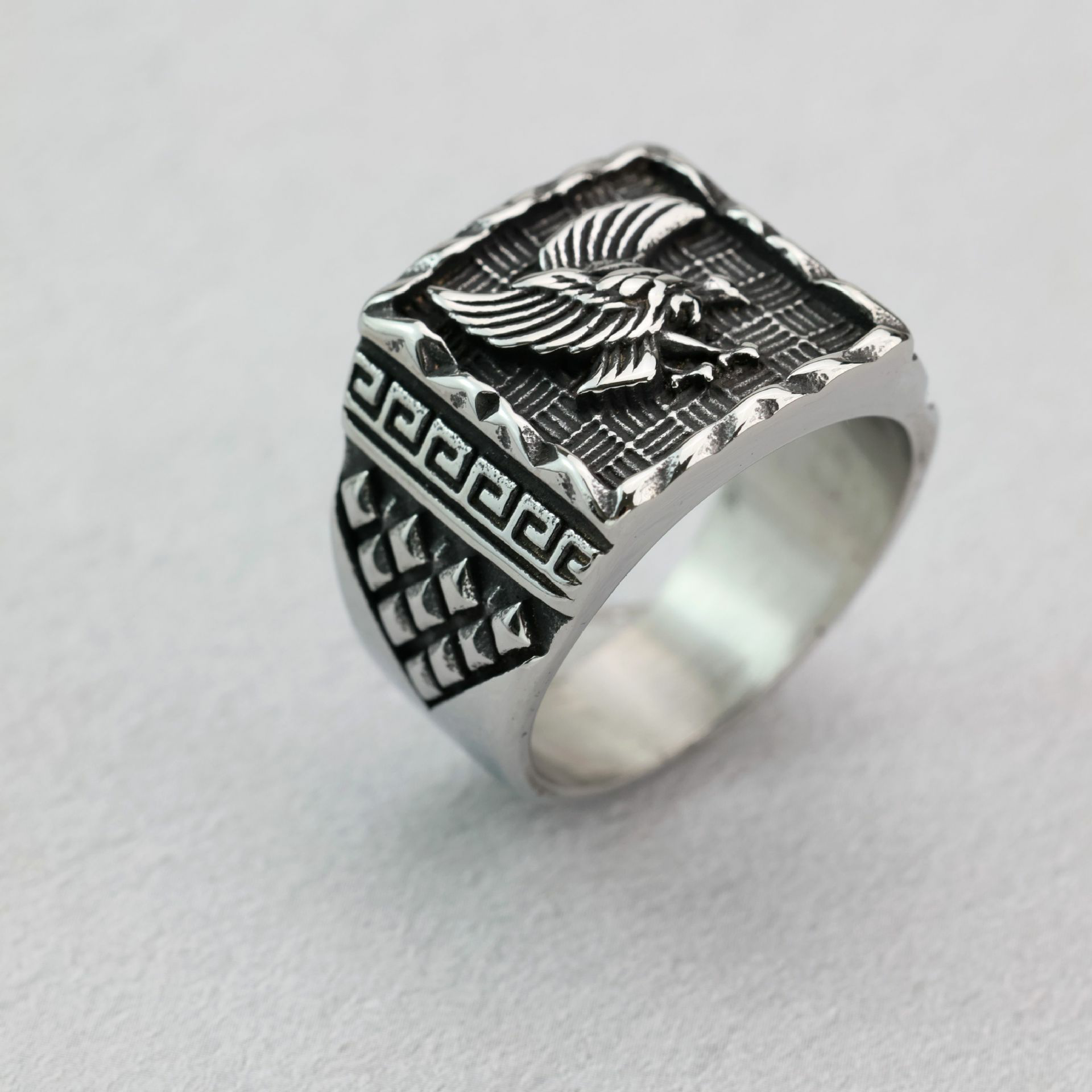 Solid Eagle King Ring-stylishnooks