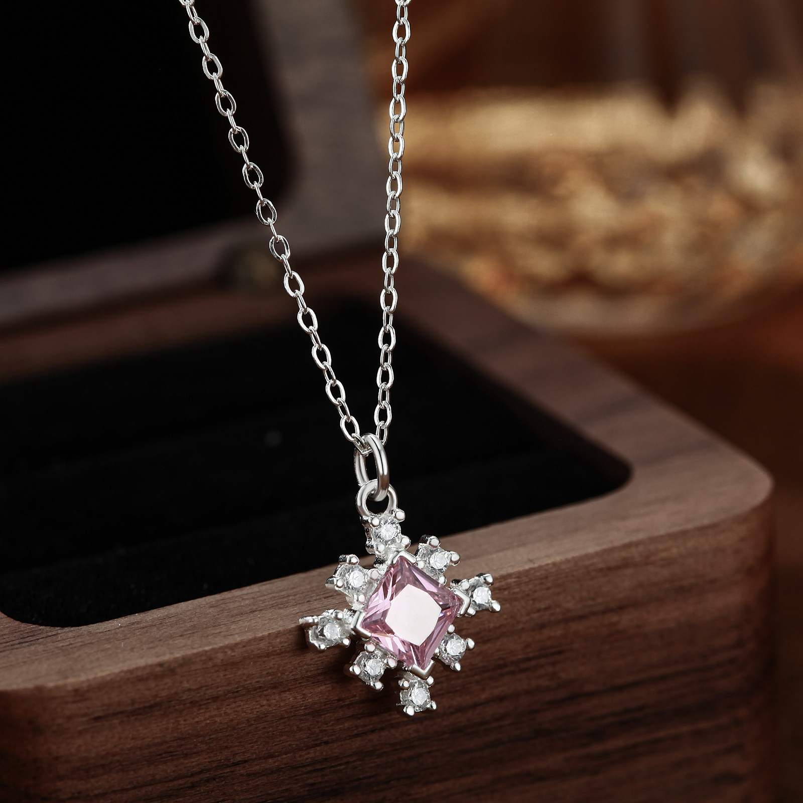 Frosted Star Snowflake Pendant-stylishnooks