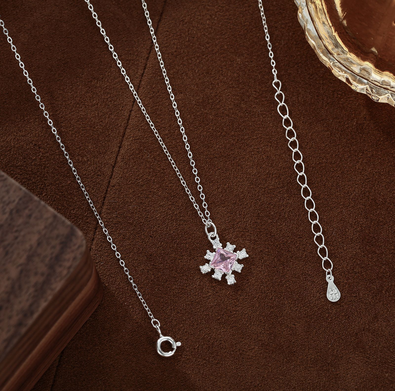 Frosted Star Snowflake Pendant-stylishnooks