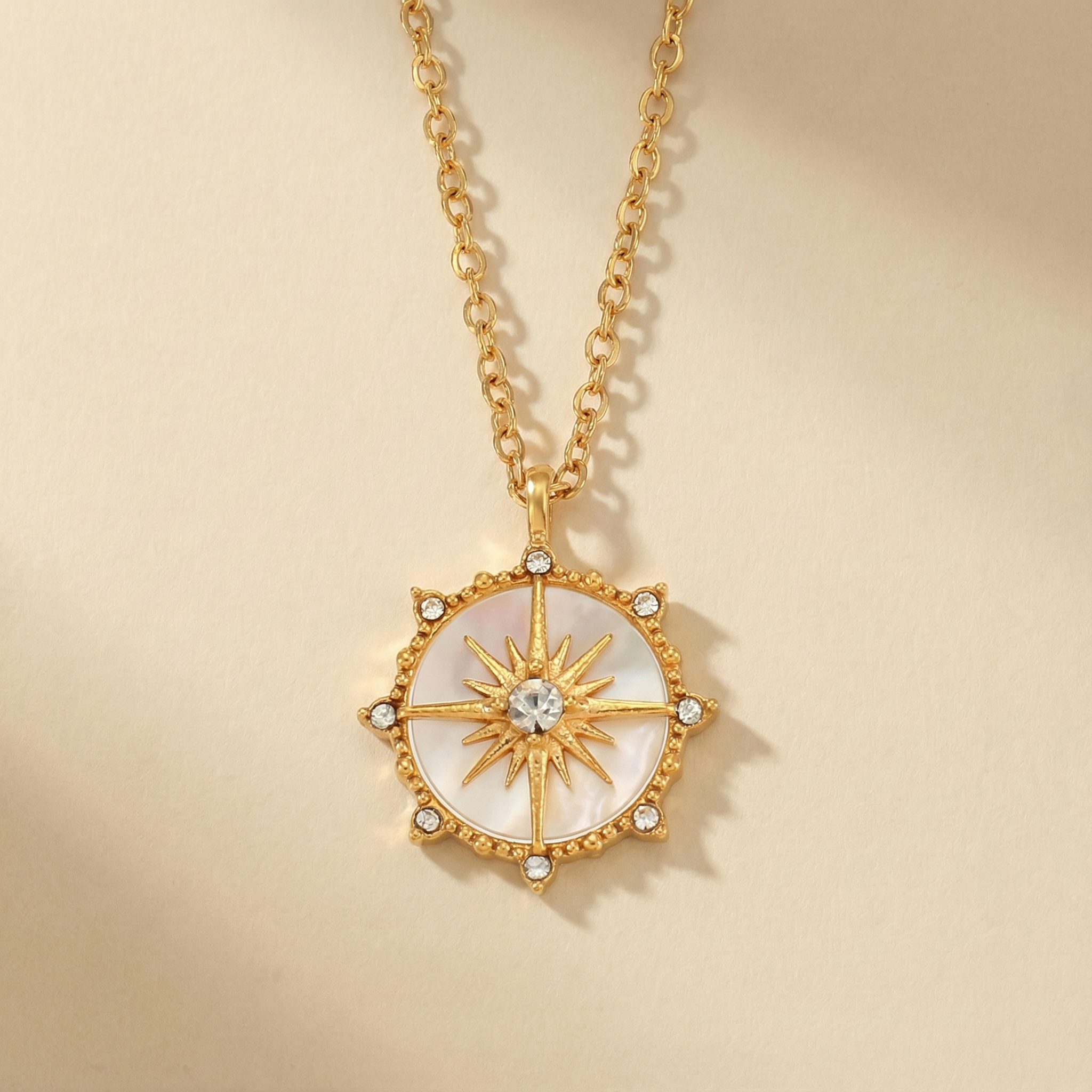 Lucky Wheel Star Shell Pendant Necklace - Niche Fashion Jewelry