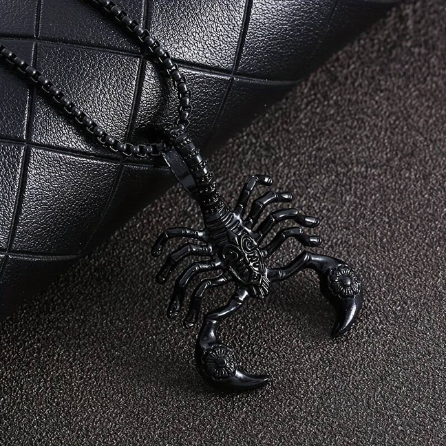 Street Scorpion Chain Pendant-stylishnooks