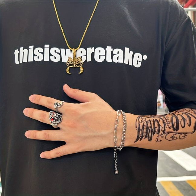 Street Scorpion Chain Pendant-stylishnooks