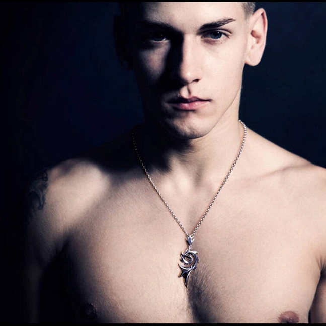 Blazing Cross Necklace-stylishnooks