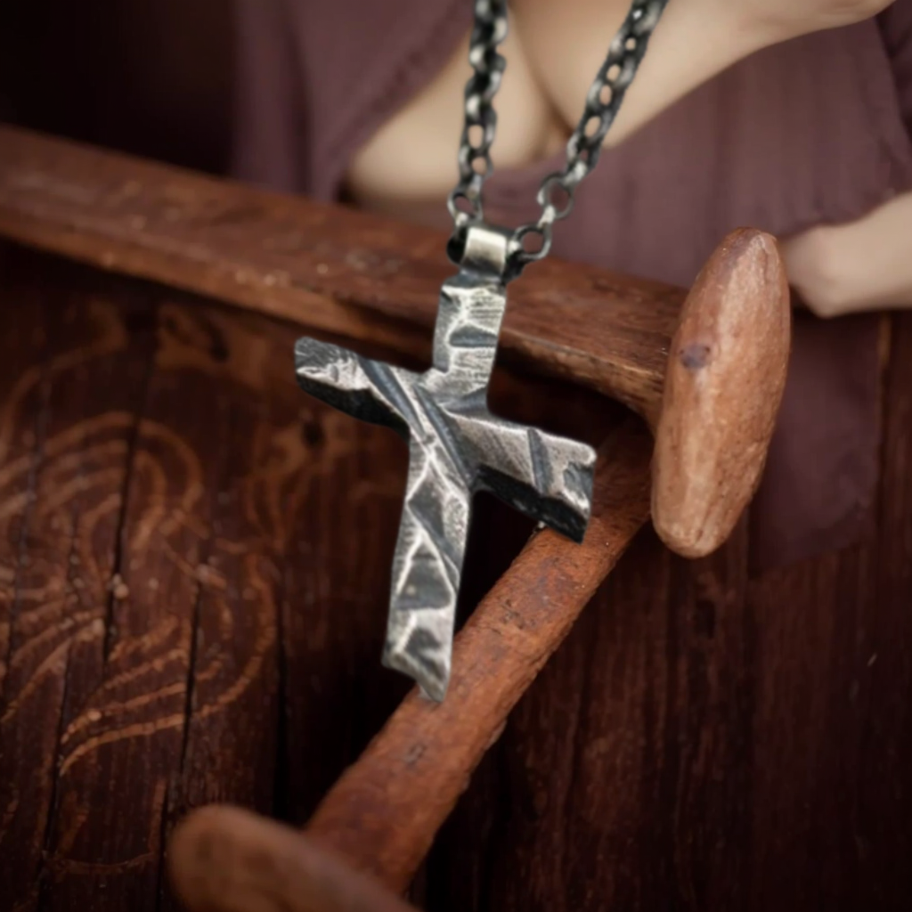 Minimalist Faith Cross Pendant-stylishnooks