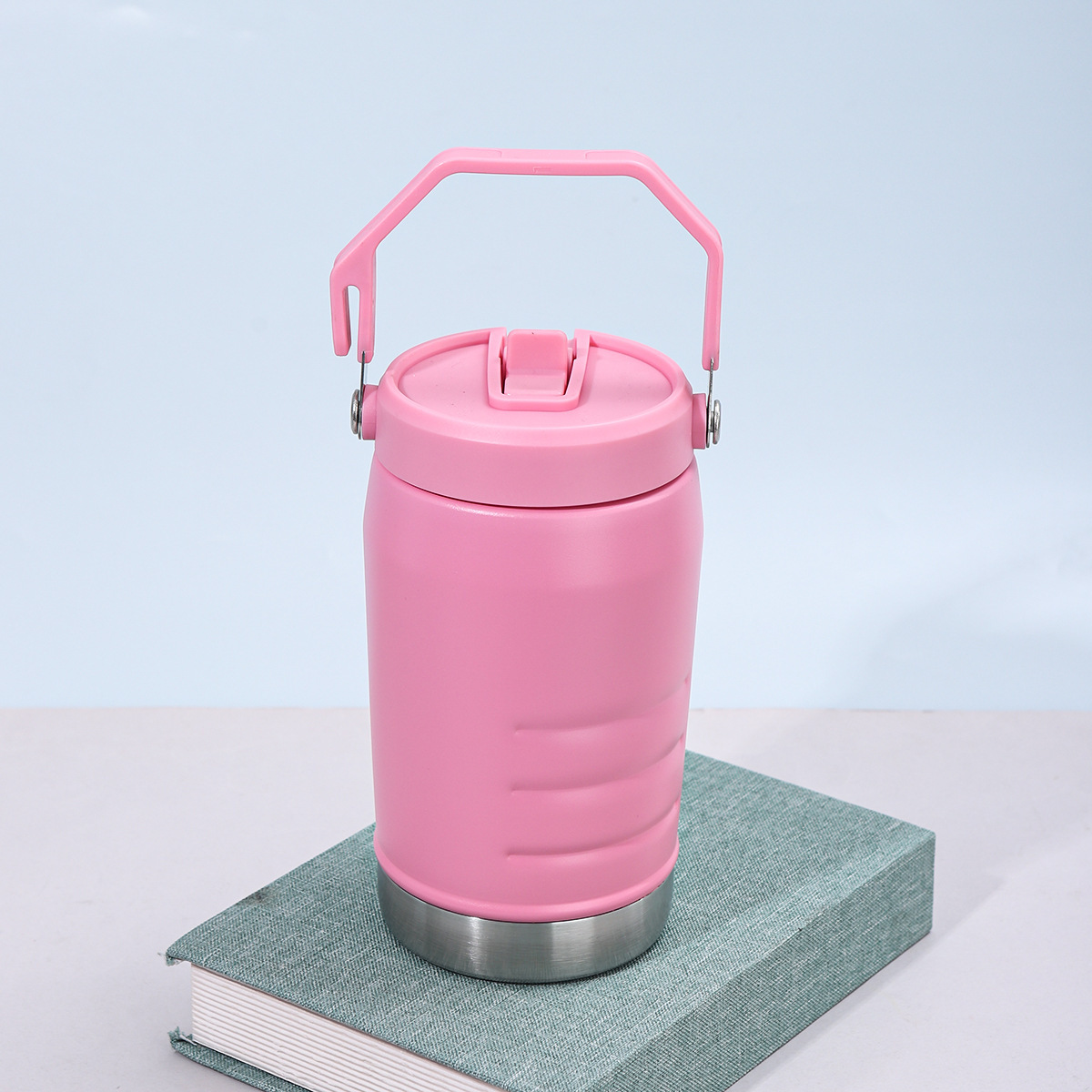 2.0 Flip-Top Straw Bottle with Handle, 40 oz | Twist-off lid and flip straw | Leak-proof for travel and sports | Insulated stainless steel | BPA-free | Black 2.0