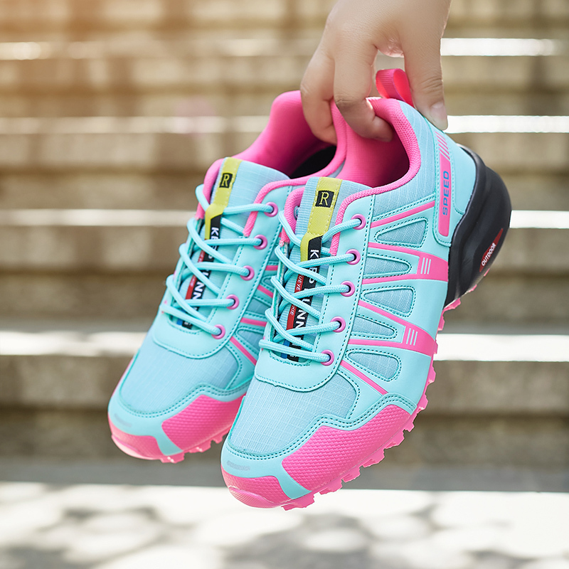 Ergonomikusan tervezett ortopéd cipő hát-, ízületi és lábfájdalmakra - minden nő számára alkalmas