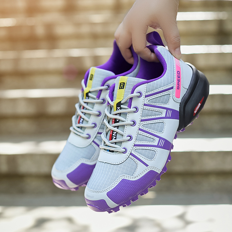 Ergonomikusan tervezett ortopéd cipő hát-, ízületi és lábfájdalmakra - minden nő számára alkalmas