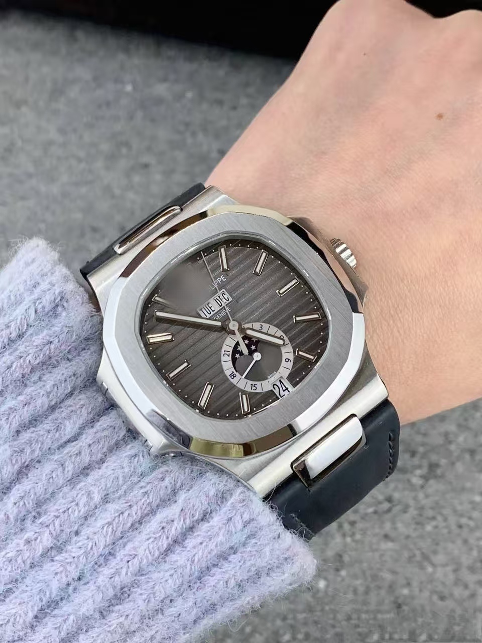 Nautilus 5726 series