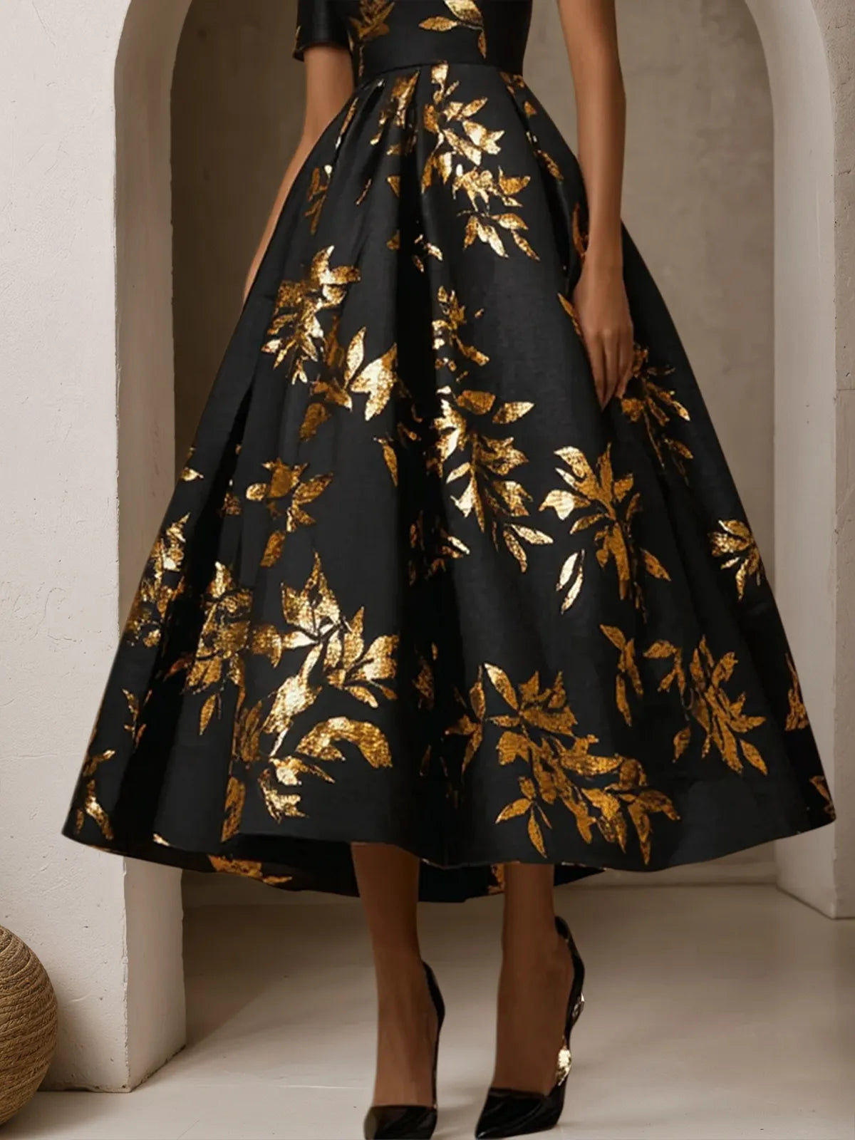 Black Gold Hot Stamping Floral Short Sleeve A-Line Maxi Dress