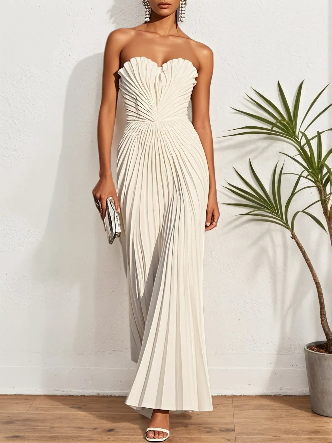 White Pleated Classic Strapless Sleeveless A-Line Maxi Dress