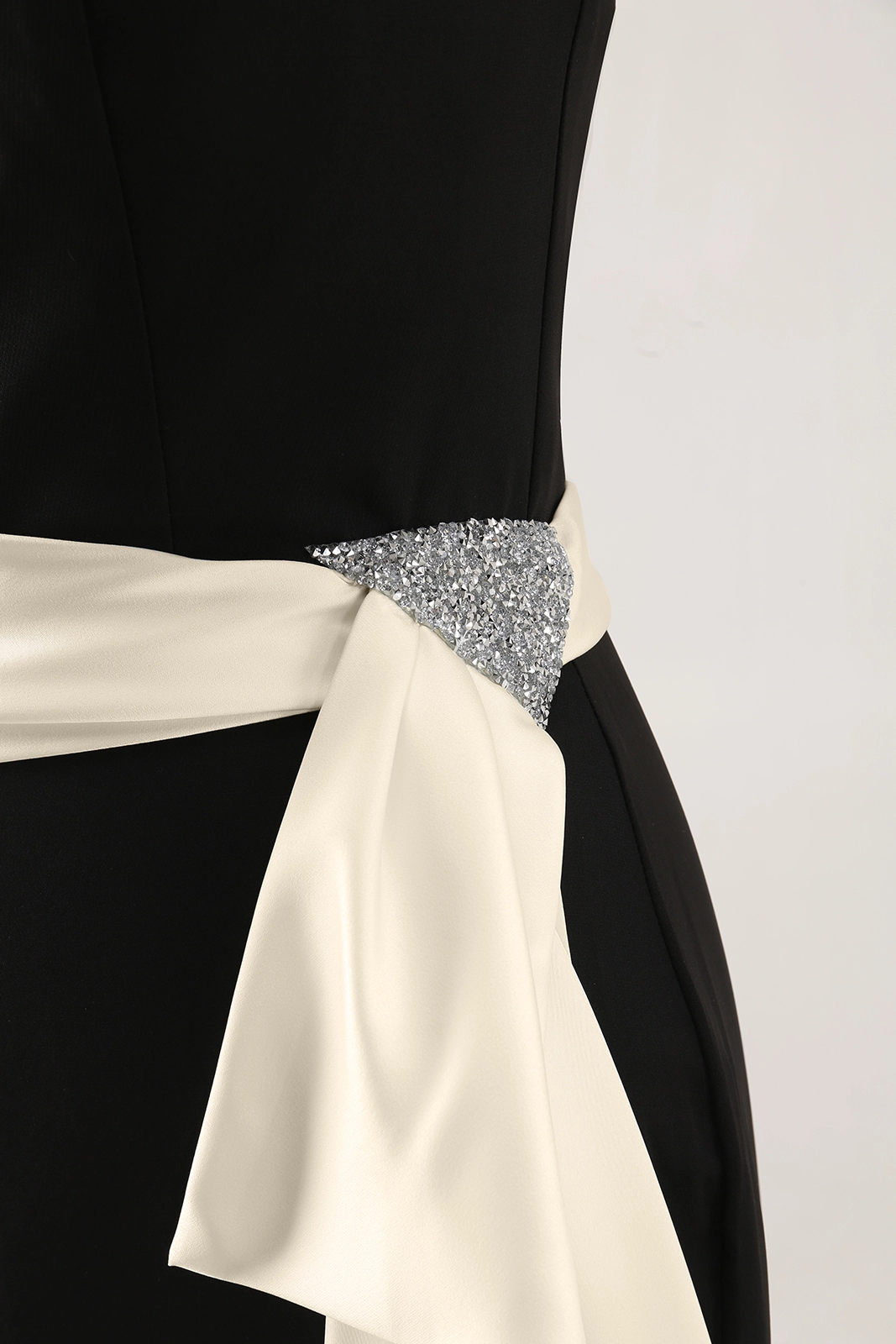Formal Dress Green One-Shoulder Rhinestone Waist Belt Maxi Dress