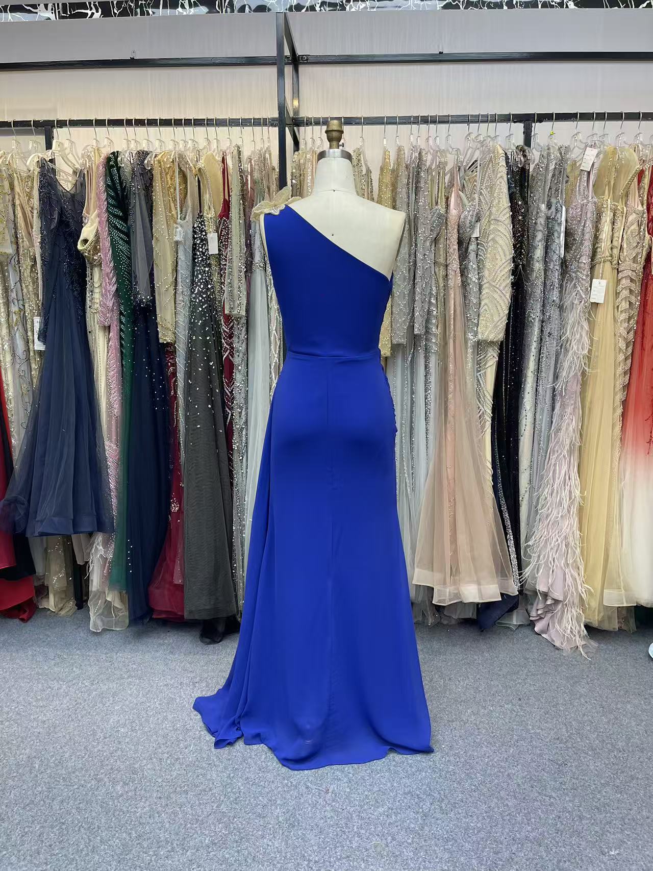 Formal Evening Dress Green One-Shoulder Ruched Floor-Length Dress