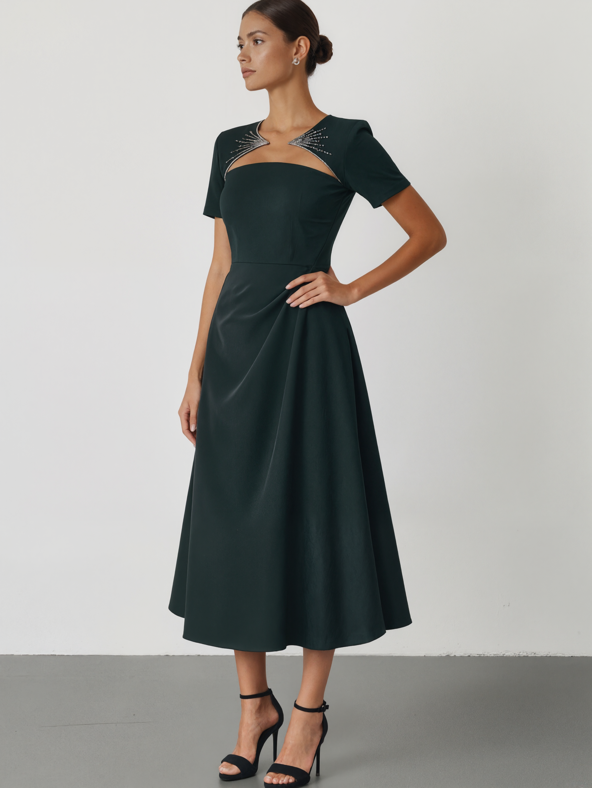 Black Ruched Hot Drilling Classic Crew Neck Short Sleeve A-Line Midi Dress