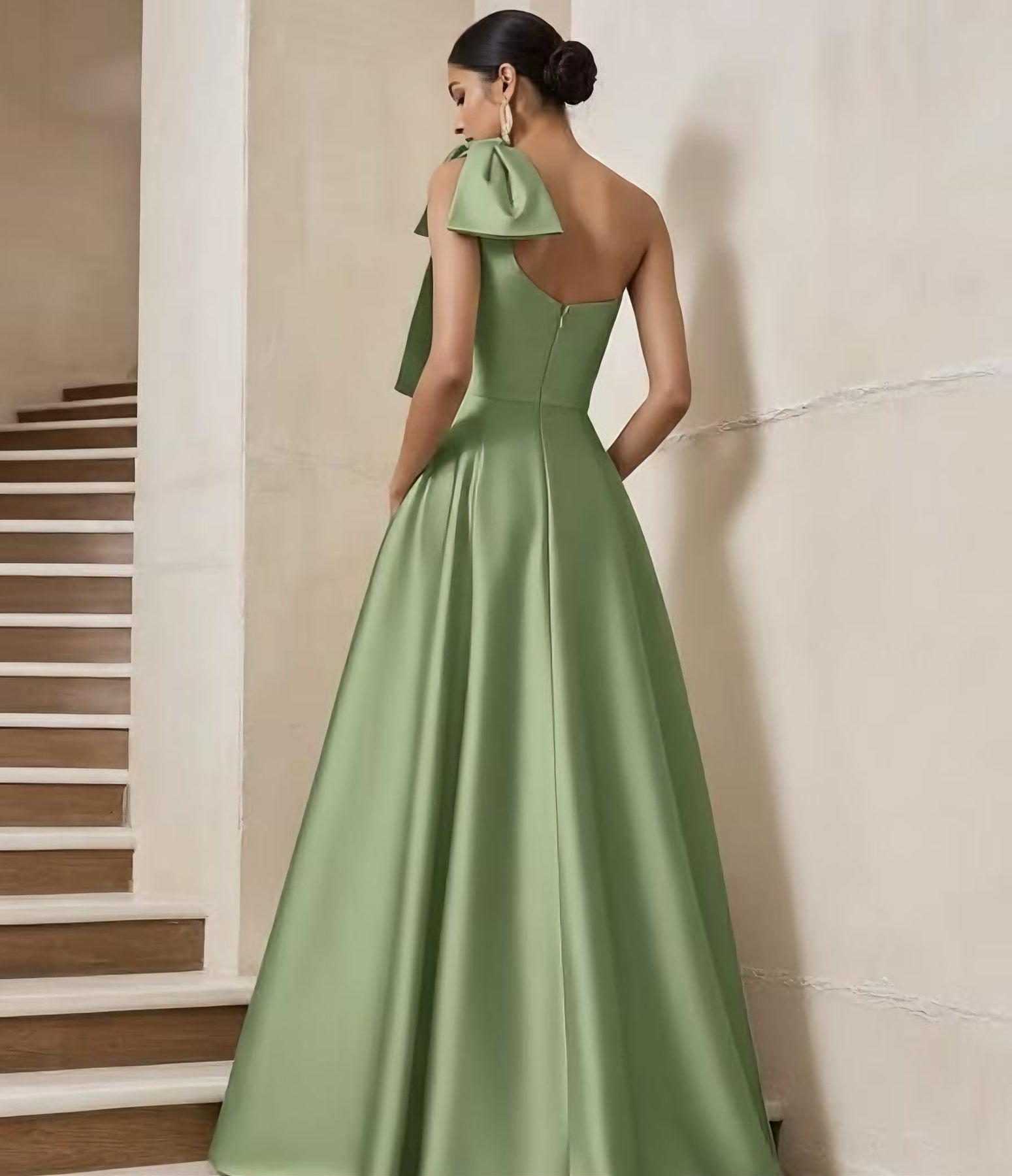 Sheath/Column One-Shoulder Satin Mother of the Bride Dresses with Overskirt Sleeveless Floral Floor-Length Bow