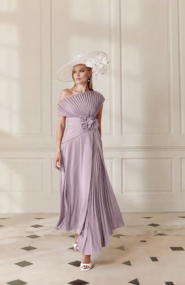 Chic Pleated Asymmetric One-Shoulder Midi Dress with Floral Applique