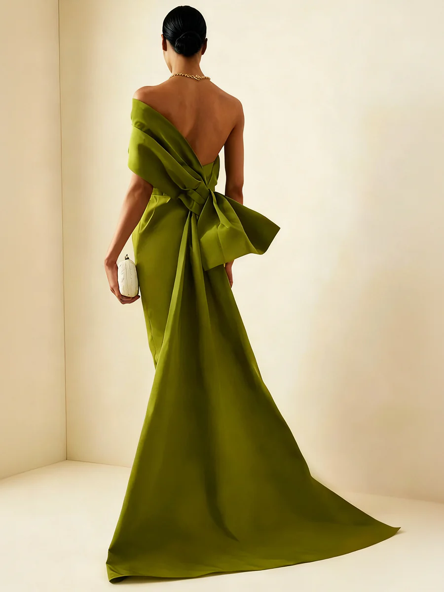 Sophisticated One-Shoulder Taffeta Gown