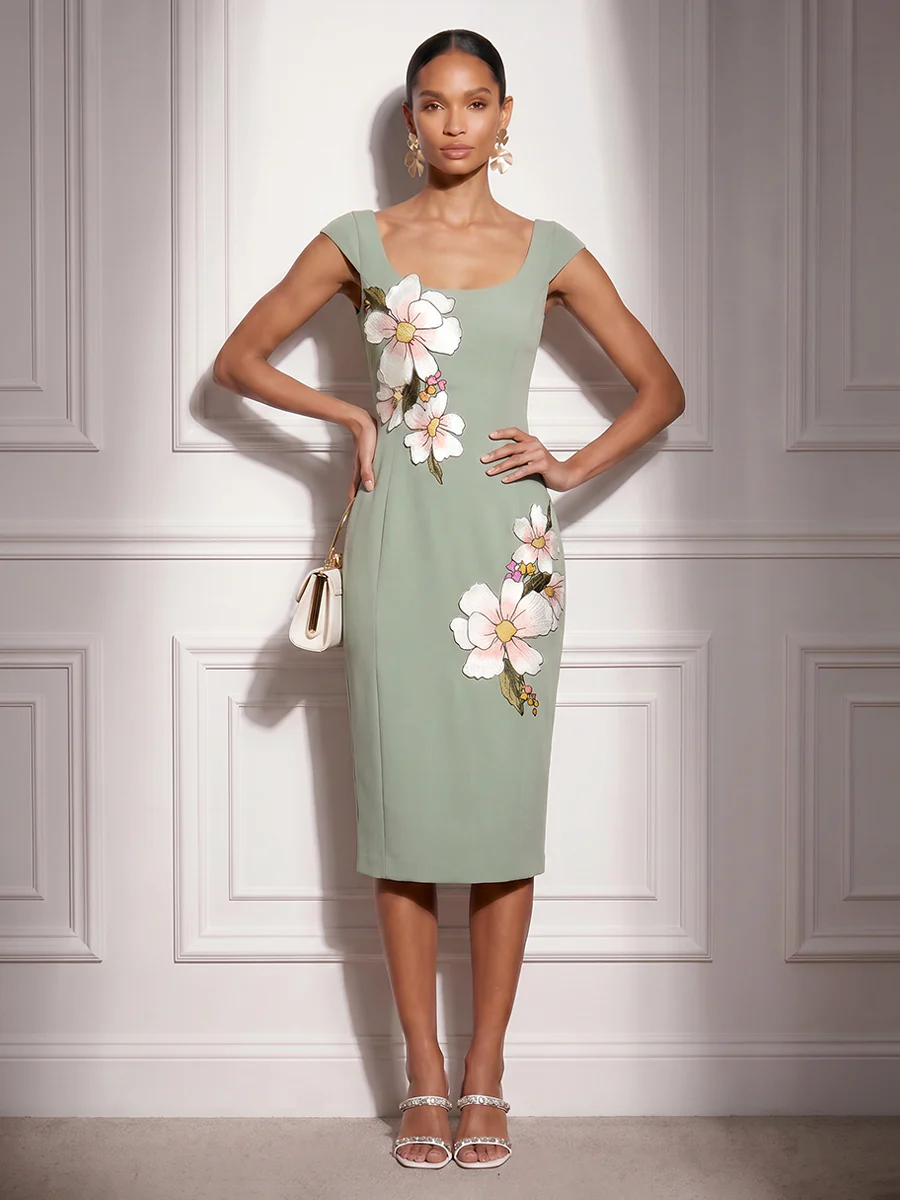 Elegant Floral Appliqué Sheath Dress