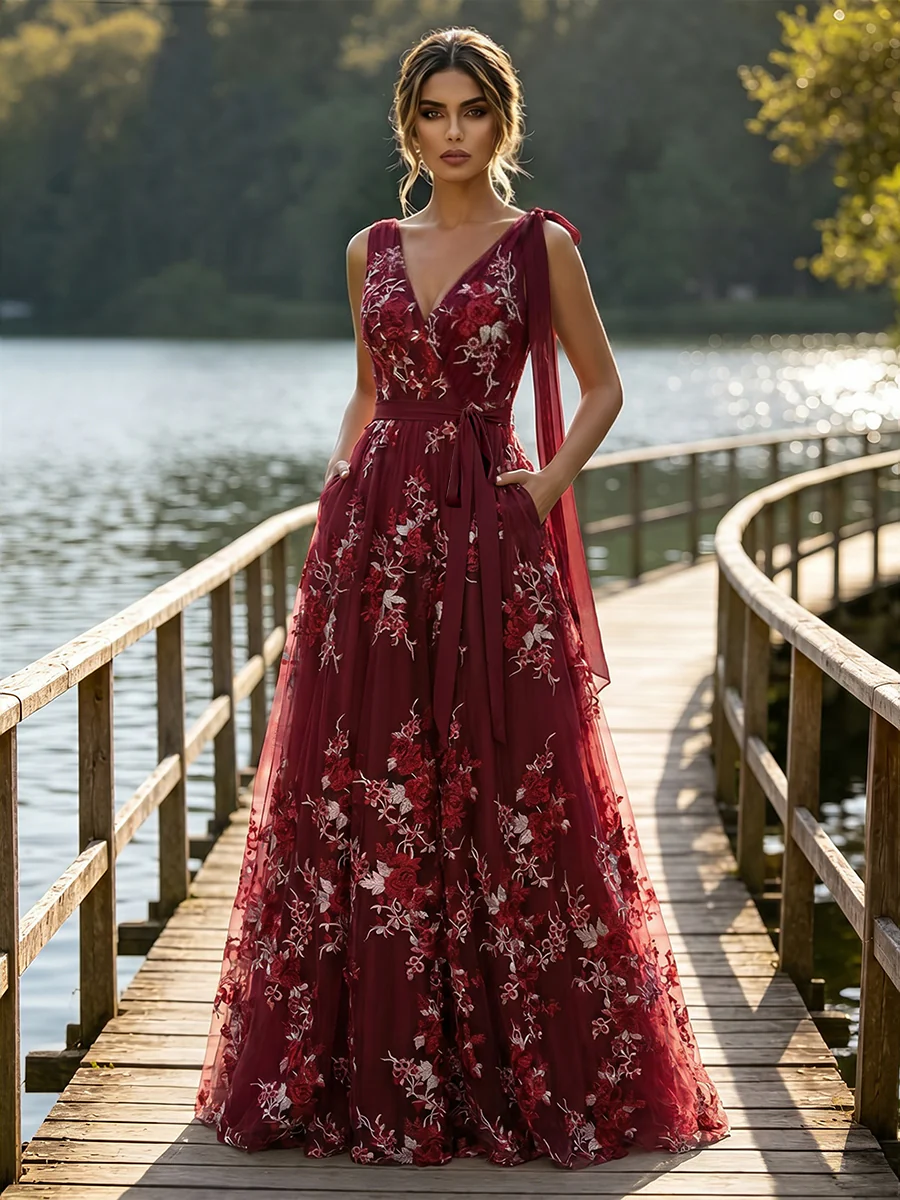 Lace A-Line/Princess V-Neck Floor-Length Evening Dresses with Floral Embroidery
