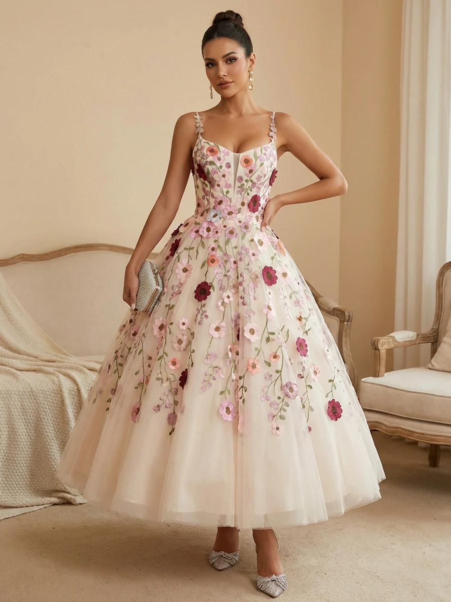 Sweetheart Neckline 3D Floral Applique Midi Tulle Dress