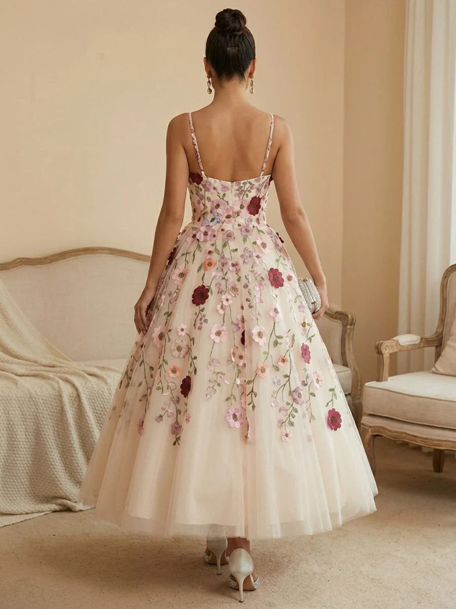 Sweetheart Neckline 3D Floral Applique Midi Tulle Dress