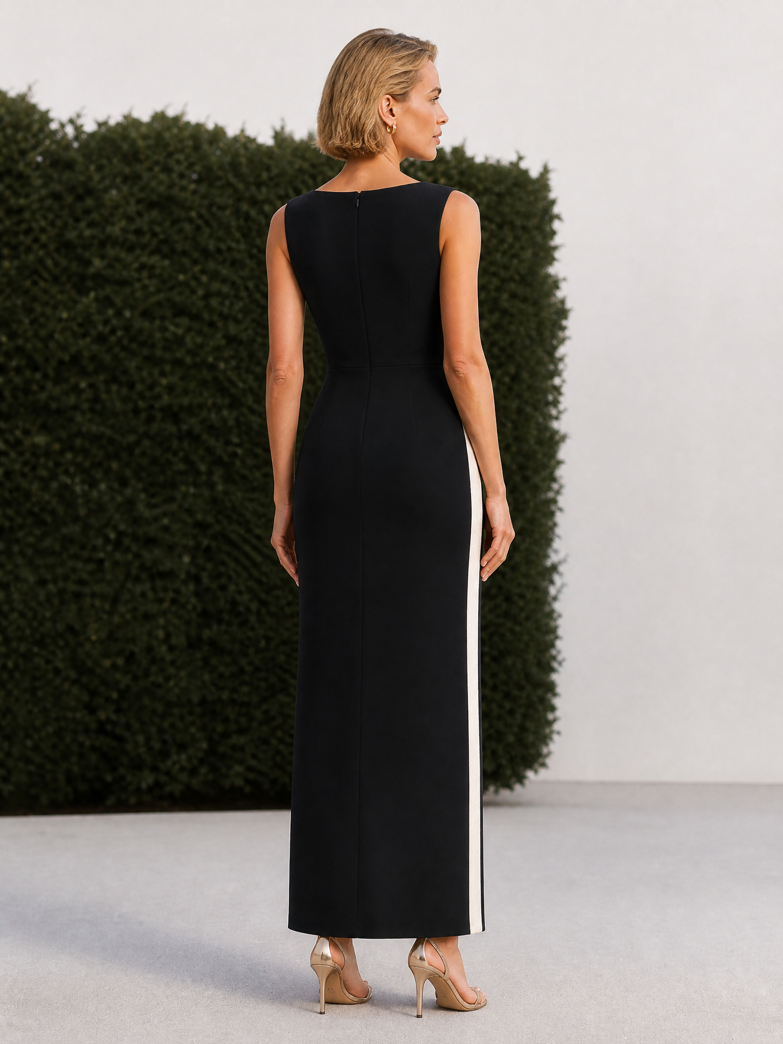 Sleeveless Embroidered Maxi Dress With Contrast Trim