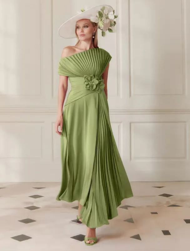 Chic Pleated Asymmetric One-Shoulder Midi Dress with Floral Applique