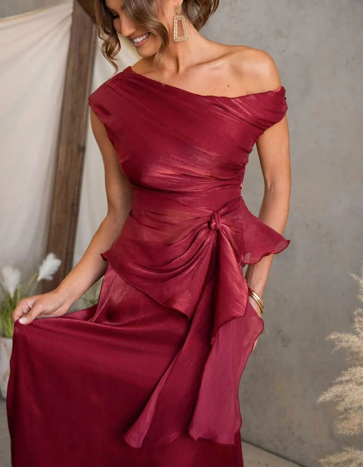 Sophisticated Shimmering One-Shoulder Draped Midi Gown