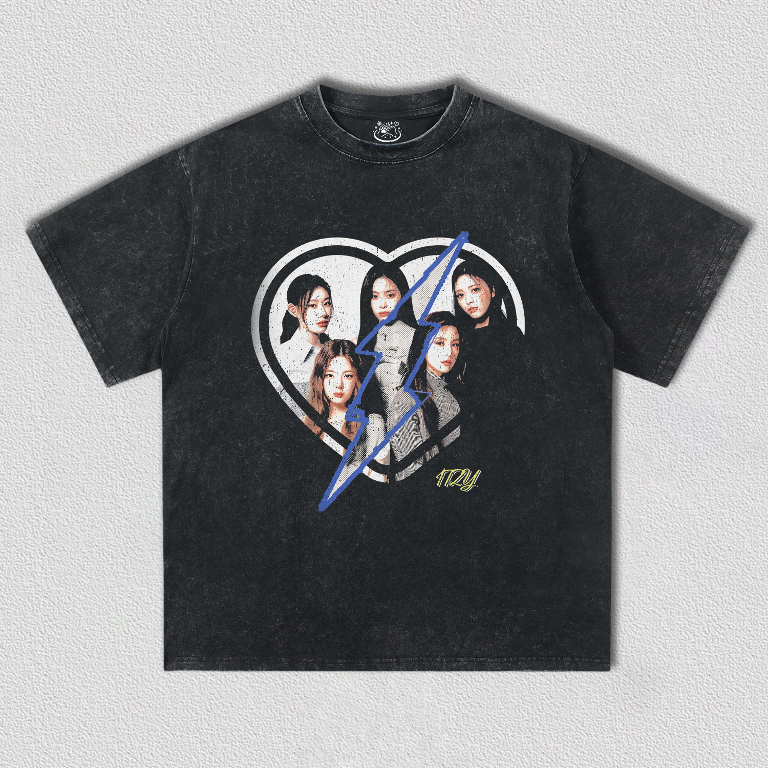 ITZY TEE