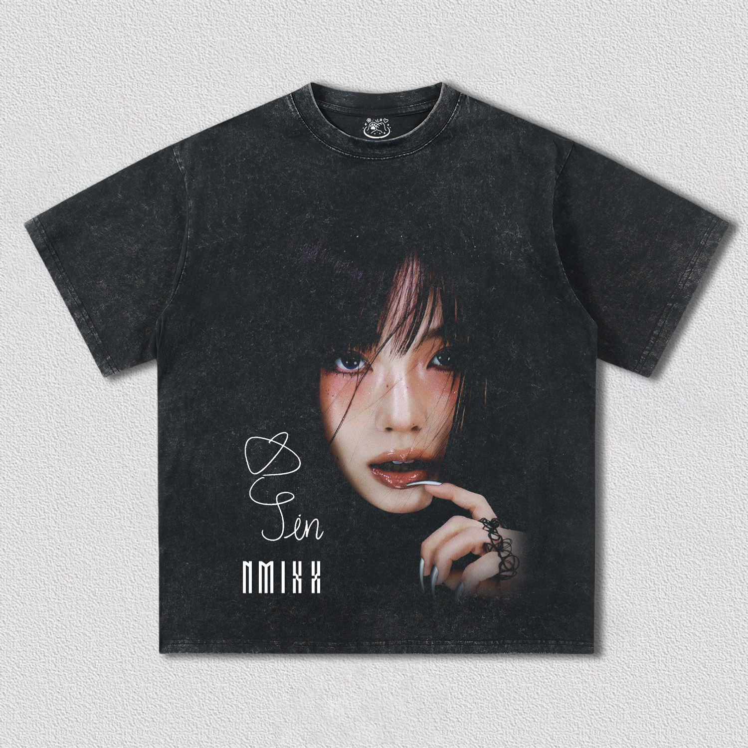 NMIXX　直筆サイン入り　Tシャツ NMIXX kyujin TEE – onlynicer