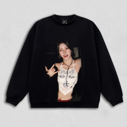 LE SSERAFIM HUH YUNJIN