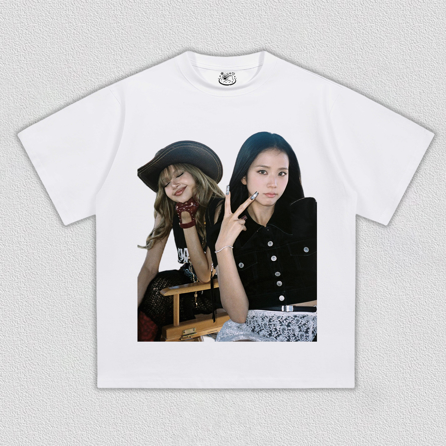 blackpink jisoo & lisa TEE