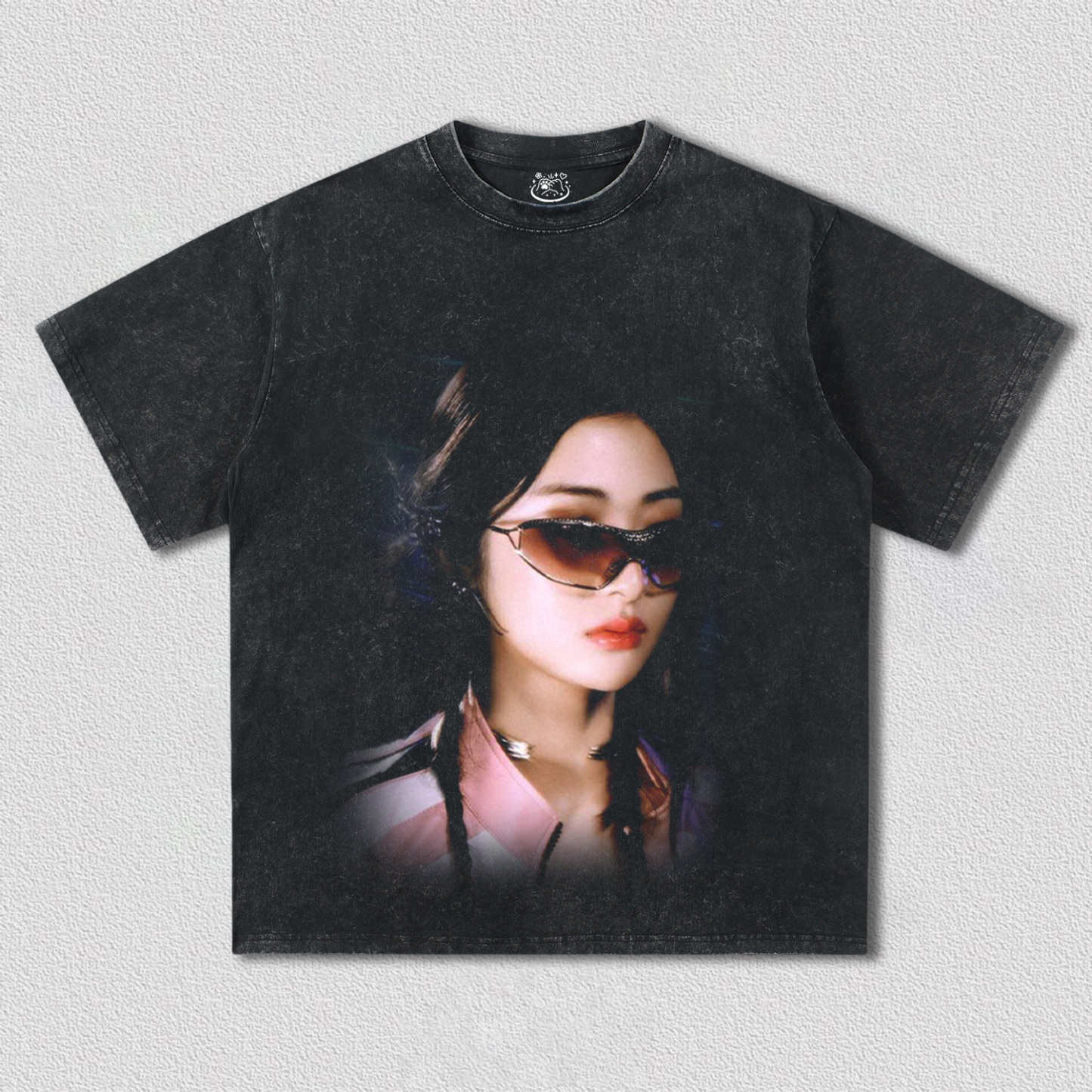 lesserafim YUNJIN TEE 9.10