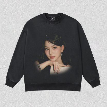 STAYC ISA-Now Tuning 111.2 MHz HOODIES